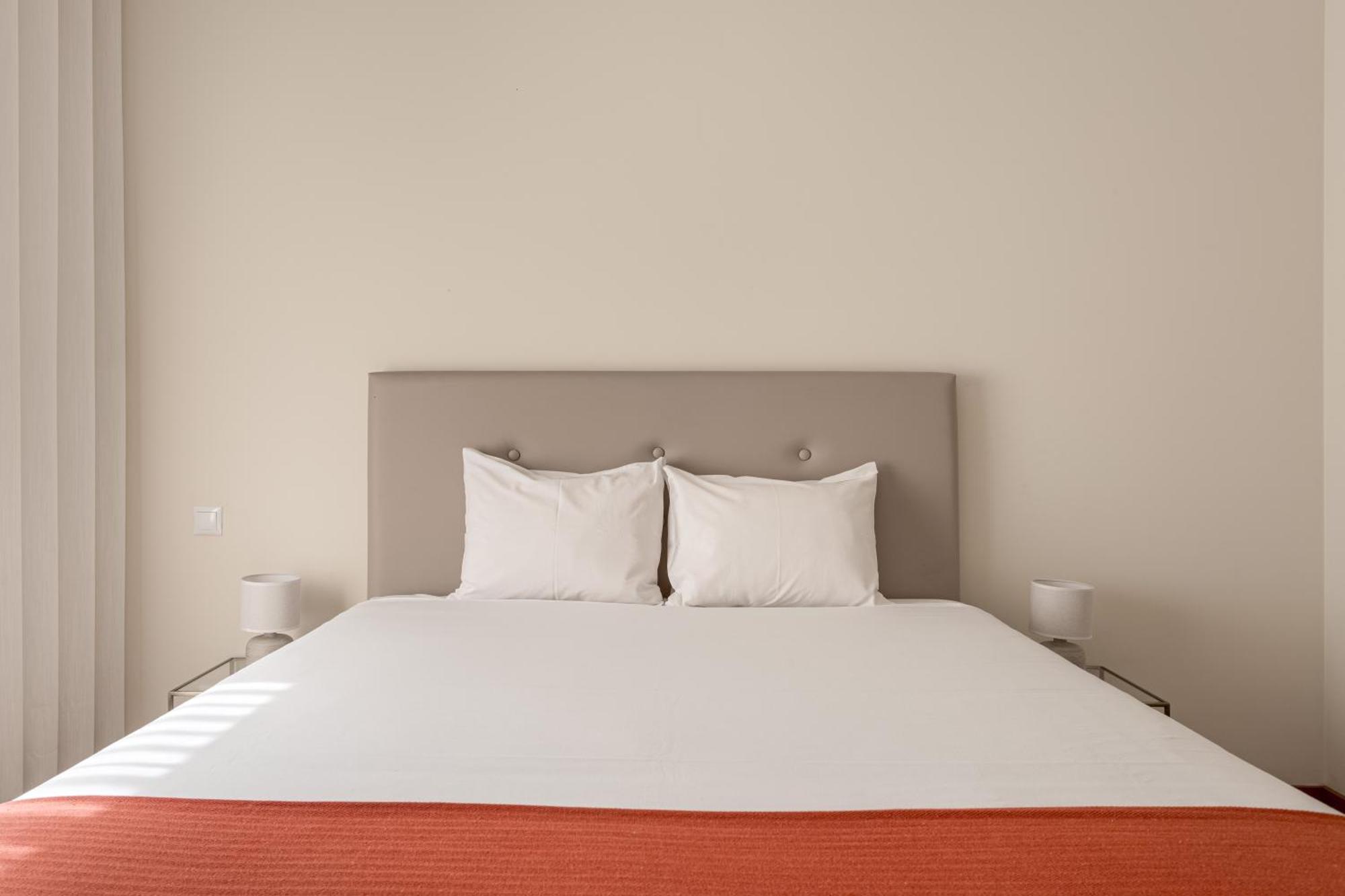 Joivy Stylish City Centre Flat With Parking มายา ภายนอก รูปภาพ