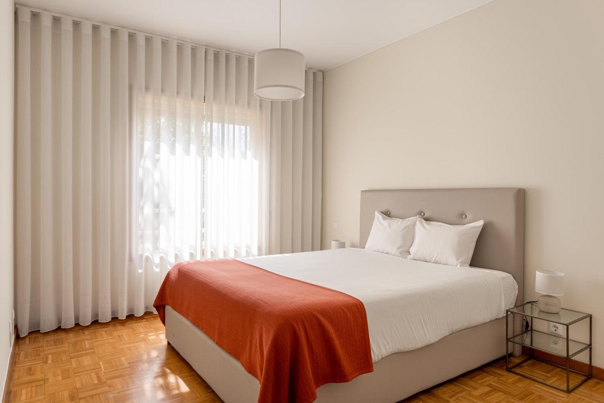 Joivy Stylish City Centre Flat With Parking มายา ภายนอก รูปภาพ